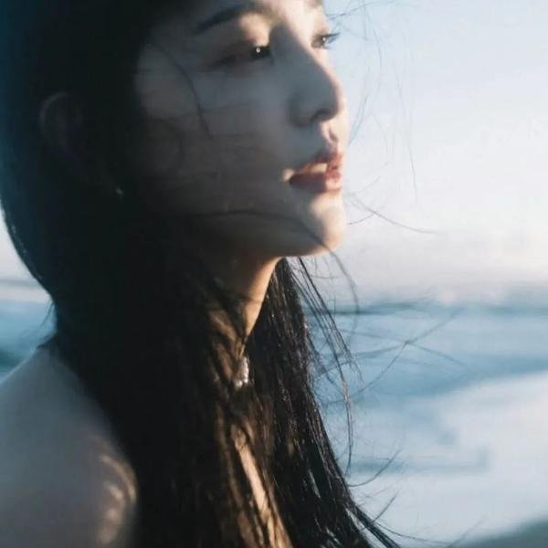 每天都在征服生活海报